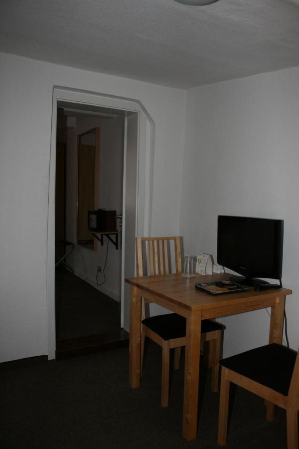 Pension-Ristorante Ventura Ehemals Reinhards Pension Hornburg  Habitación foto